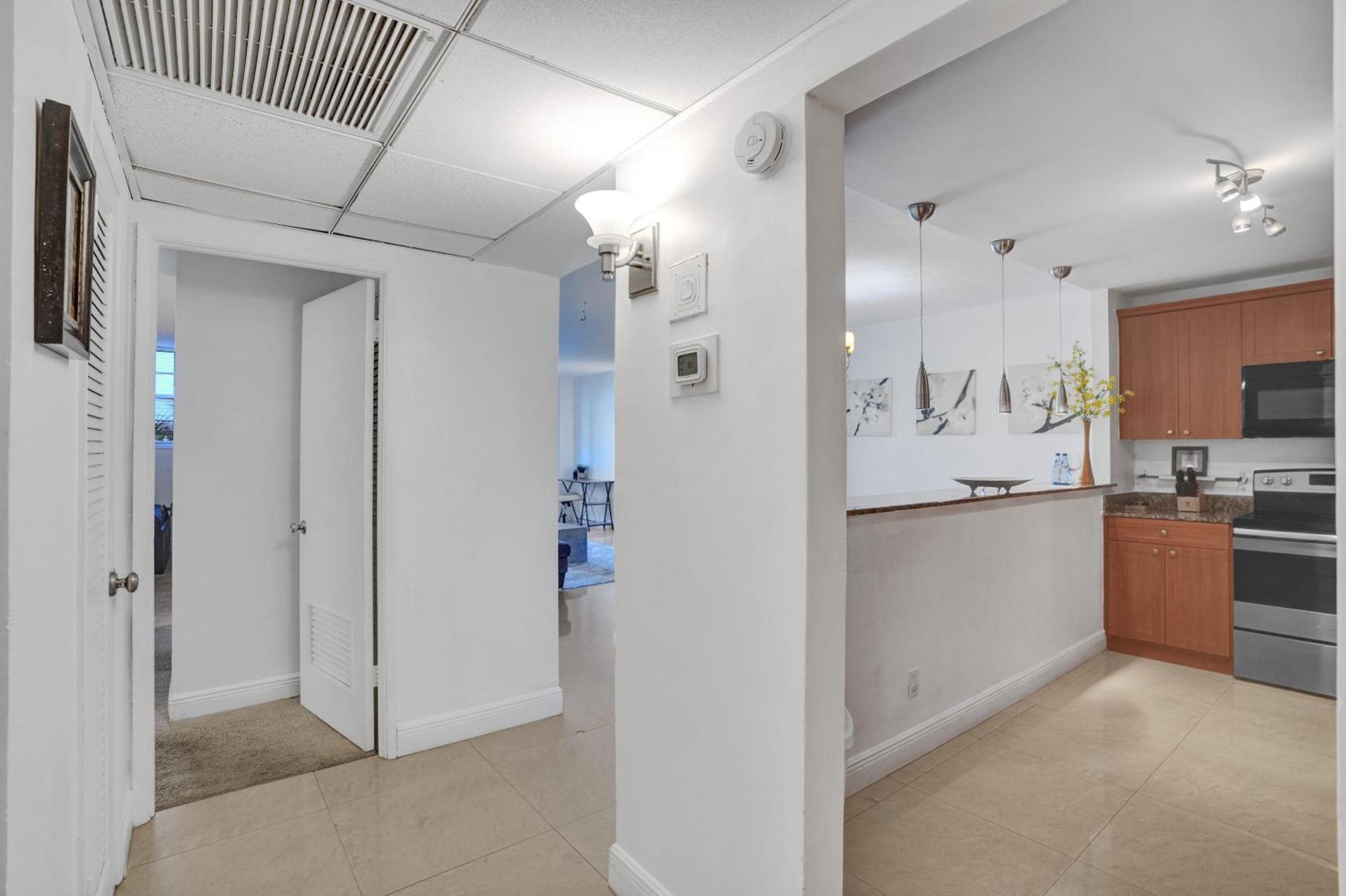 Ocean Reserve Luxury Condos Across From Sunny Isles Beach Miami Beach Bagian luar foto
