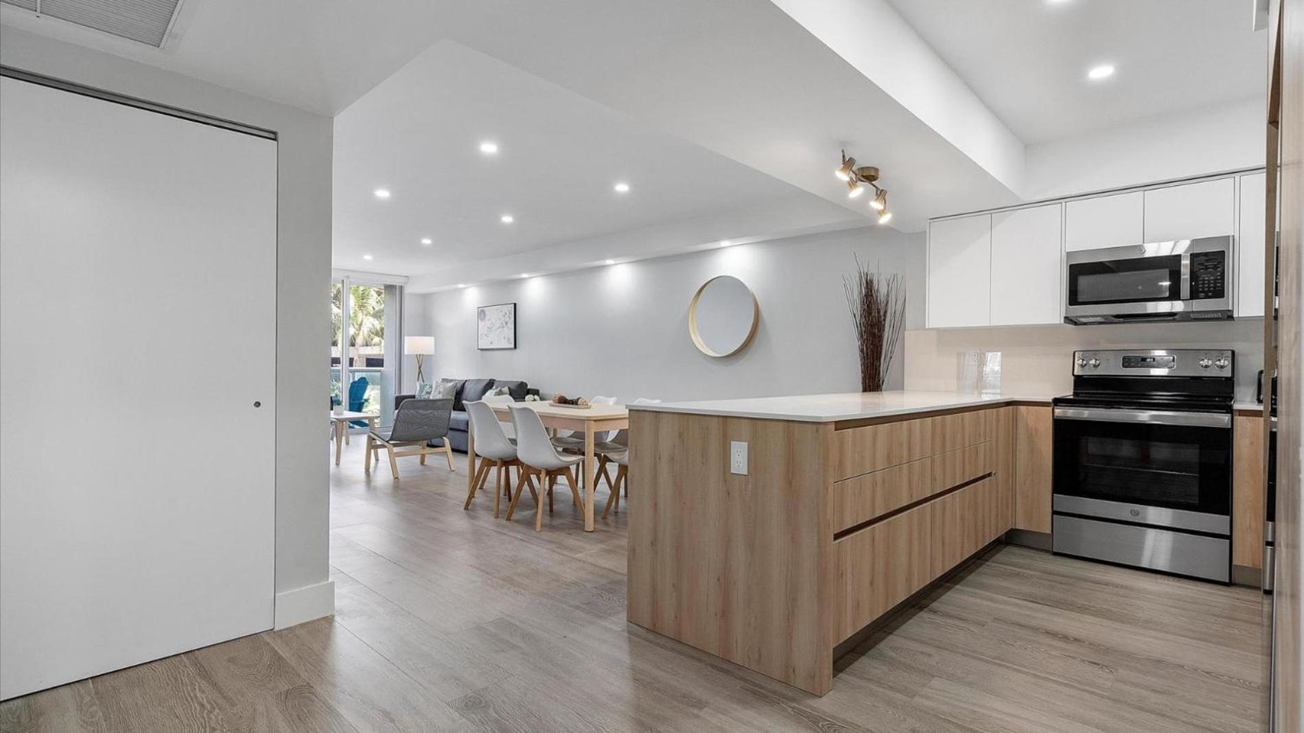 Ocean Reserve Luxury Condos Across From Sunny Isles Beach Miami Beach Bagian luar foto