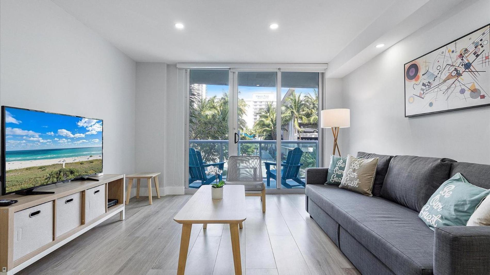 Ocean Reserve Luxury Condos Across From Sunny Isles Beach Miami Beach Bagian luar foto