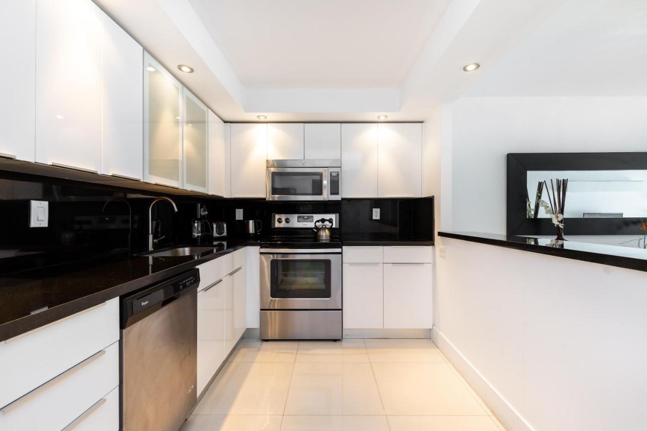 Ocean Reserve Luxury Condos Across From Sunny Isles Beach Miami Beach Bagian luar foto