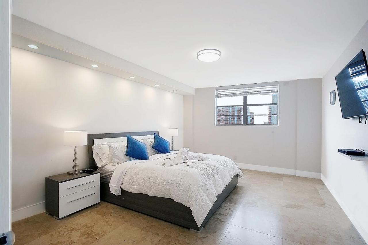 Ocean Reserve Luxury Condos Across From Sunny Isles Beach Miami Beach Bagian luar foto